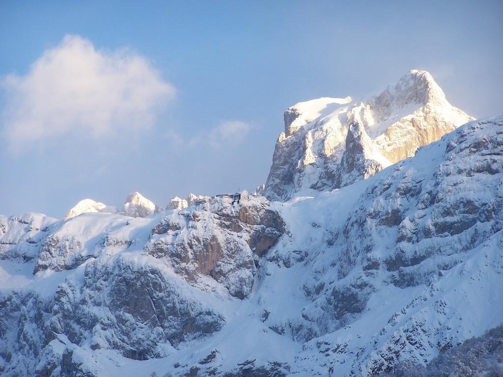 Albergue Turistico Briz Espinama Exteriér fotografie